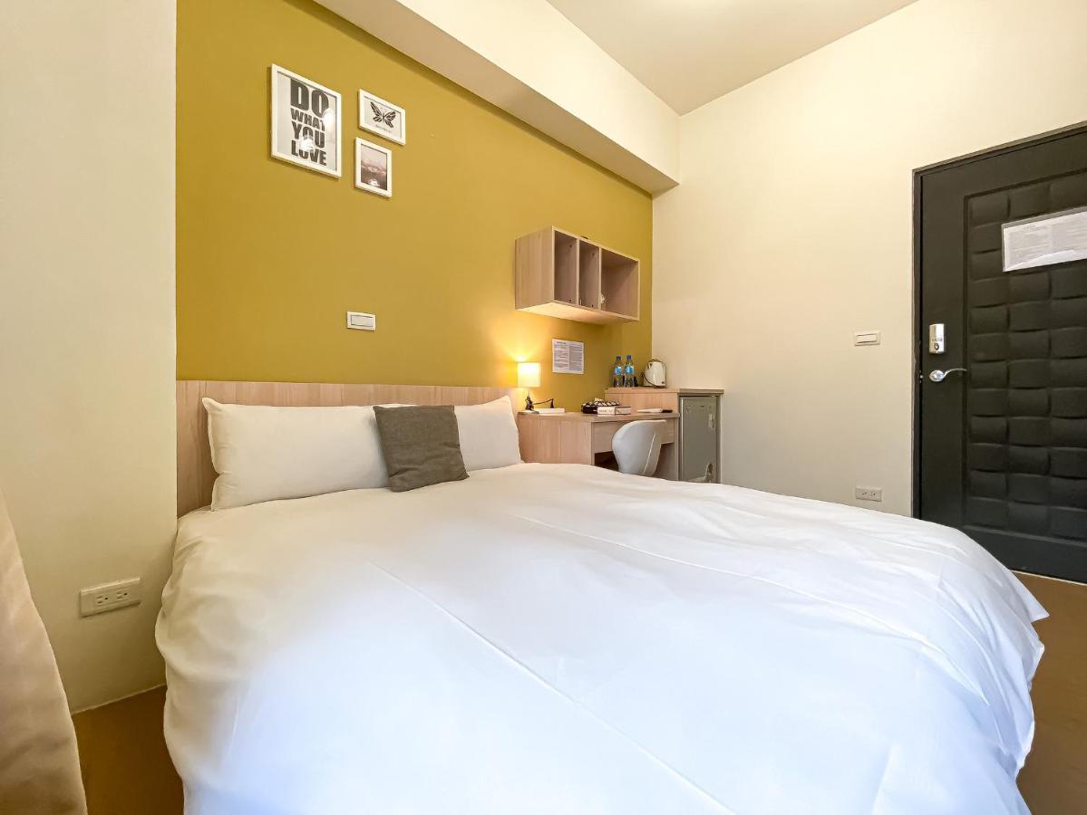 Adagio Hostel Taichung Exterior foto